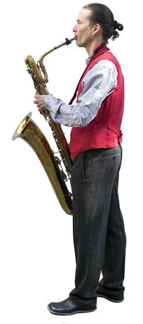 Gert Anklam spielt Baritonsaxophon